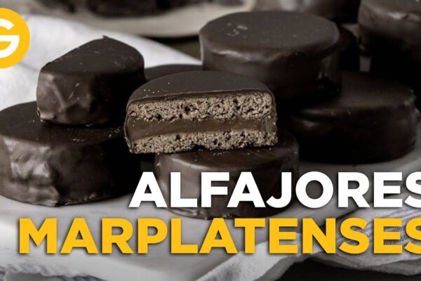 Alfajores marplatenses tradicionales con dulce de leche